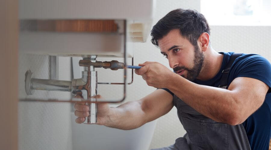 Local tankless water heater installation in Villa Grove, IL